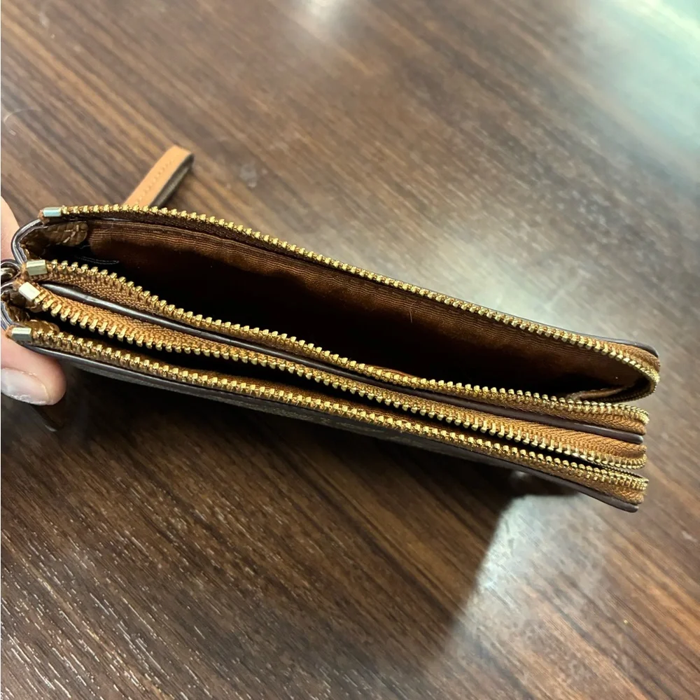 Coach Tan Signature Zip Wallet - Picture 4 of 6